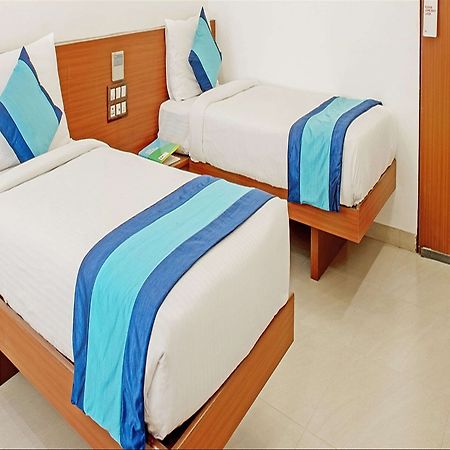 Hotel Mint Montvert Baner Pune Exterior photo