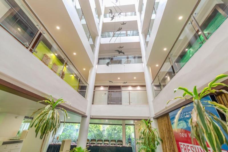 Hotel Mint Montvert Baner Pune Exterior photo