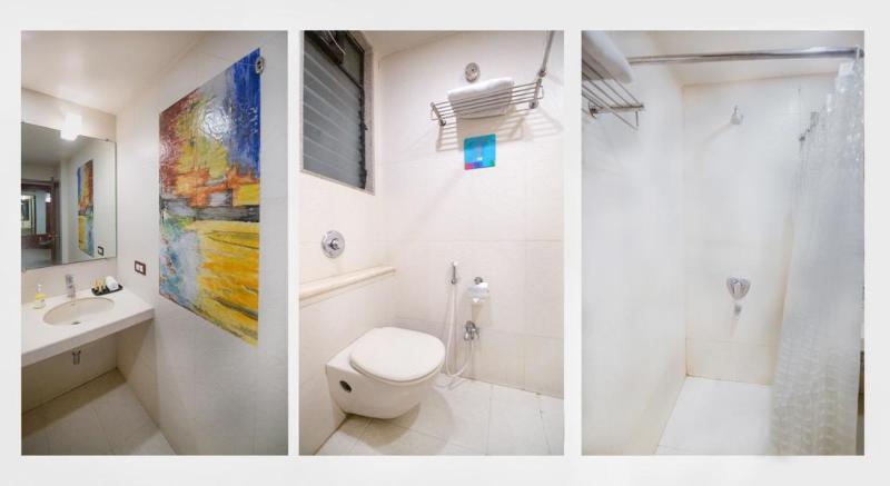 Hotel Mint Montvert Baner Pune Exterior photo