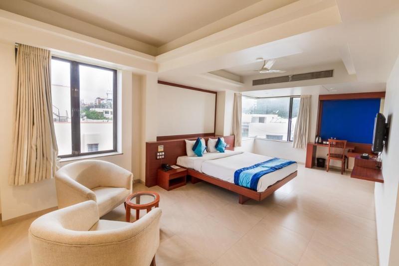 Hotel Mint Montvert Baner Pune Exterior photo