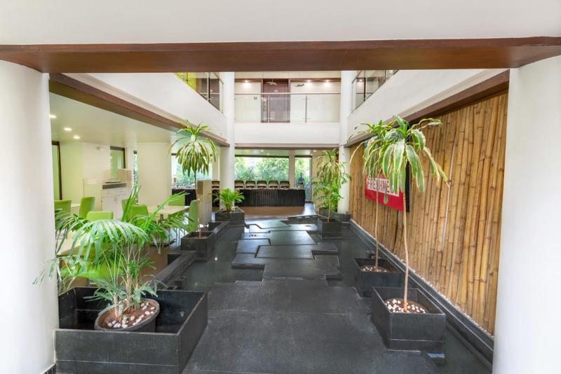 Hotel Mint Montvert Baner Pune Exterior photo